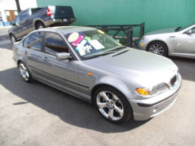 2004 BMW 325  i