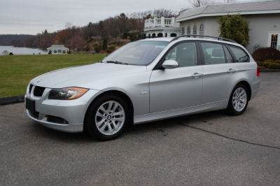 2006 BMW 325  xiT