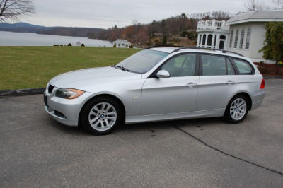 2006 BMW 325  xiT