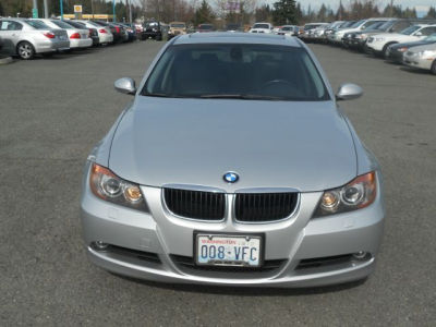 2006 BMW 325  xi