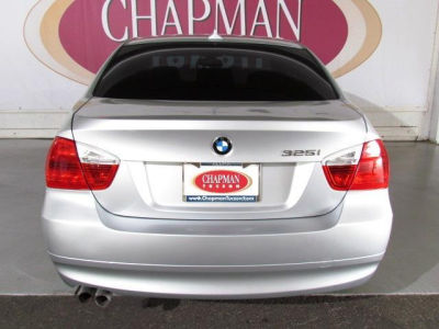 2006 BMW 325  i