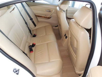 2006 BMW 325  xi