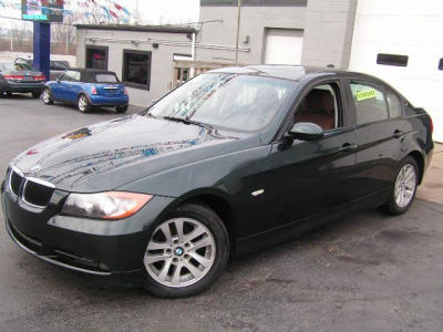 2006 BMW 325  i