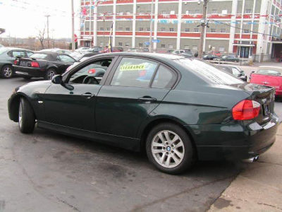 2006 BMW 325  i