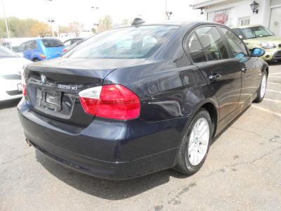 2006 BMW 325  xi