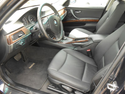 2006 BMW 325  xi