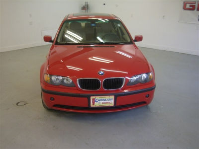 2004 BMW 325 i