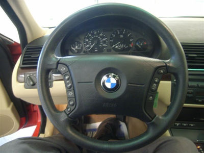 2004 BMW 325 i