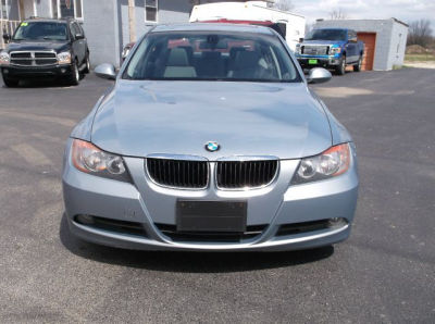 2006 BMW 325  i
