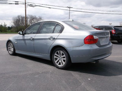 2006 BMW 325  i