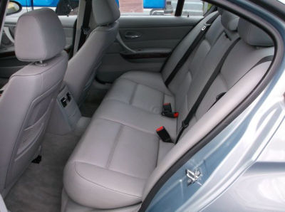 2006 BMW 325  i