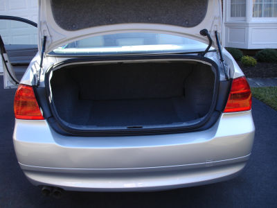 2006 BMW 325  i