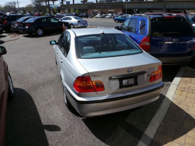 2004 BMW 325 xi