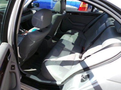 2004 BMW 325 xi