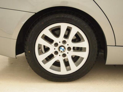 2006 BMW 325 i