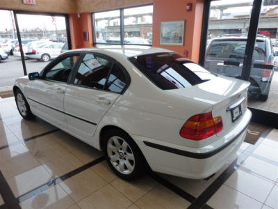 2002 BMW 325 i