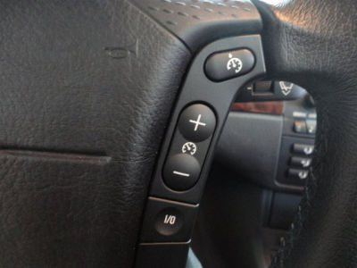 2002 BMW 325 i