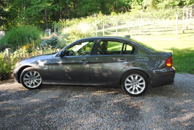 2006 BMW 325  xi