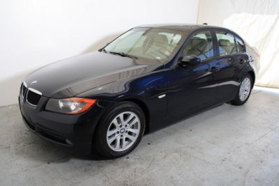 2006 BMW 325  i
