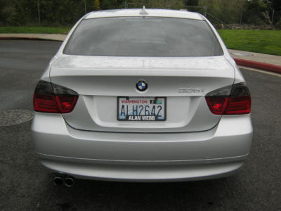 2006 BMW 325  i