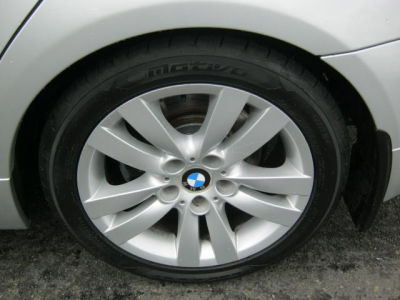 2006 BMW 325  i