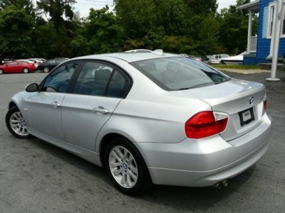 2006 BMW 325 i