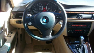 2006 BMW 325  i