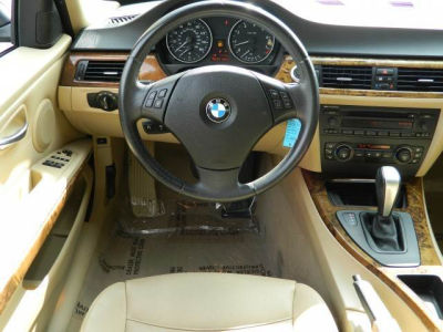 2006 BMW 325  i