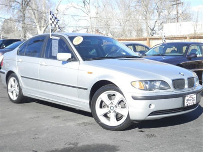 2004 BMW 325  xi