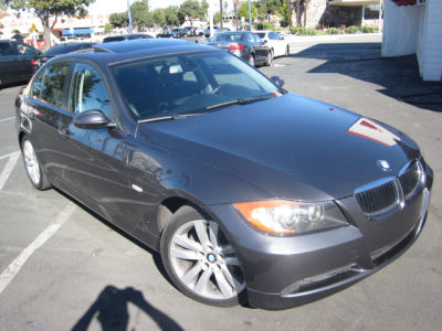 2006 BMW 325  i