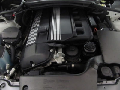 2004 BMW 325 xi