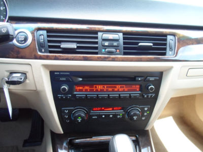 2006 BMW 325 i