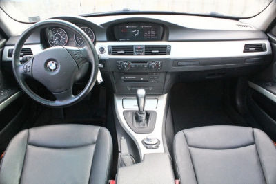 2006 BMW 325 xi