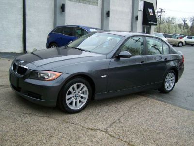 2006 BMW 325  i