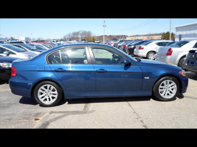 2006 BMW 325  i