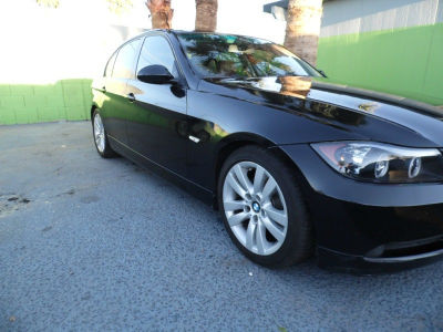 2006 BMW 325  i