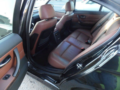 2006 BMW 325  i