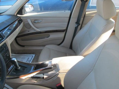 2006 BMW 325  xi