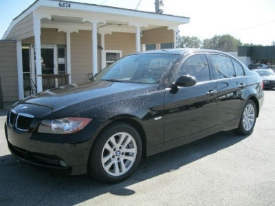 2006 BMW 325  i