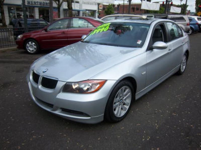 2006 BMW 325  i