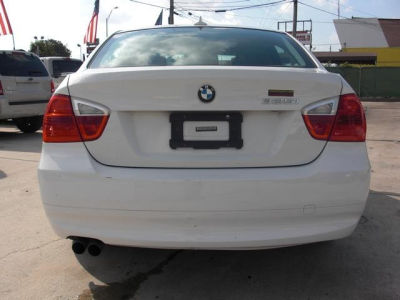 2006 BMW 325 i