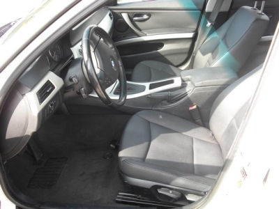 2006 BMW 325 i