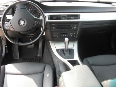 2006 BMW 325 i
