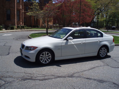 2006 BMW 325  i