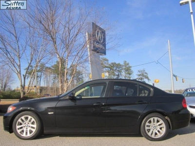 2006 BMW 325  i