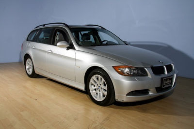 2006 BMW 325  xiT