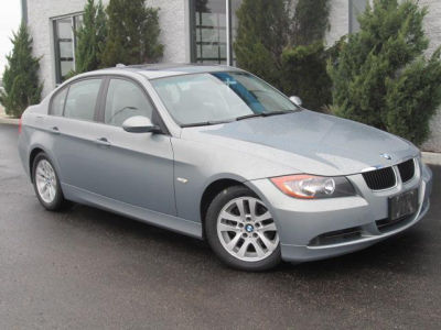 2006 BMW 325  i