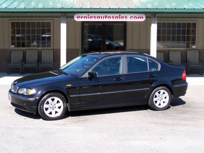 2003 BMW 325  i