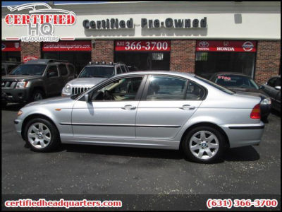 2004 BMW 325  xi