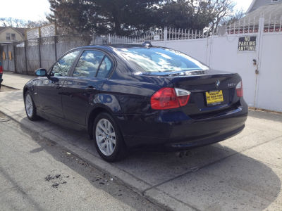 2006 BMW 325  xi